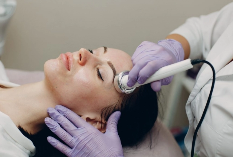 Điện Di Dưỡng Chất Tại MEDIKA WELLNESS & SPA – Tăng Cường Chăm Sóc Da Chuyên Sâu